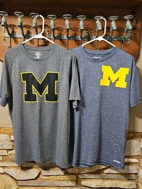 Uuniversity Of Michigan Athletic Tee Bundle Size Large ( U Of M)